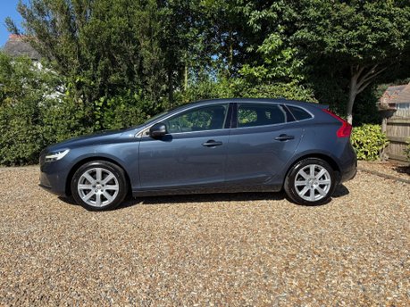 Volvo V40 2.0 D3 Inscription Auto Euro 6 (s/s) 5dr 3