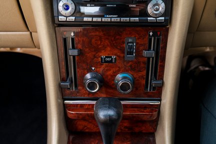 Mercedes-Benz SL Series 380 SL 20