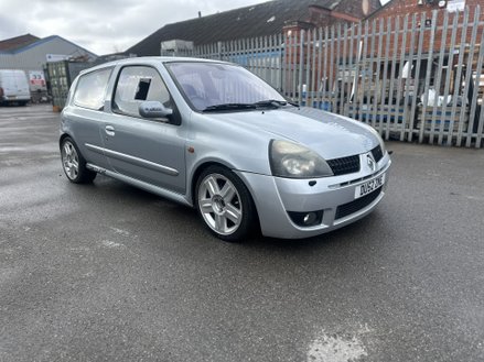 Renault Clio RENAULTSPORT 16V 172 TRACK DAY CAR RUNNING PROJECT 