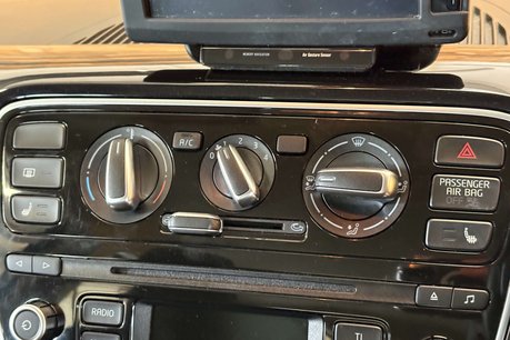 Volkswagen Up 1.0 High up! Hatchback 5dr Petrol ASG Euro 6 (75 ps) 39