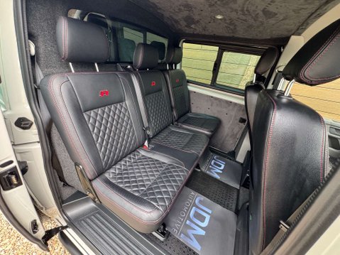 Volkswagen Transporter 2.0 Transporter T32 Highline TDI 4Motion Semi-Auto 4WD 28