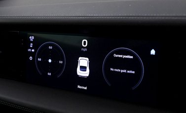 Porsche Taycan Turbo S 21