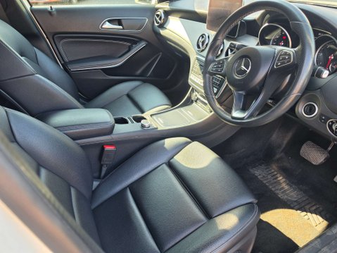 Mercedes-Benz GLA 2.1 GLA 200 Sport Executive D 4Matic Auto 4WD 5dr 12