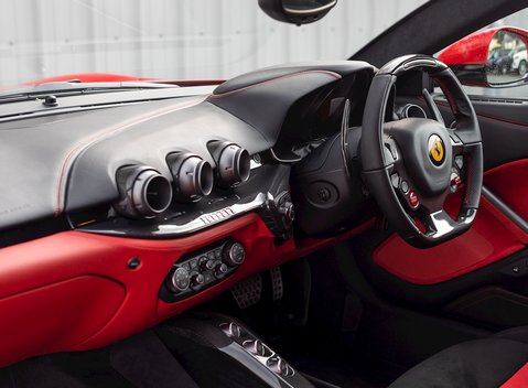 Ferrari F12 Berlinetta 15