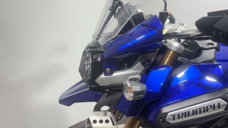 Triumph Explorer 1215 2012 only 25k full luggage arrow exhaust new MOT tourer 8