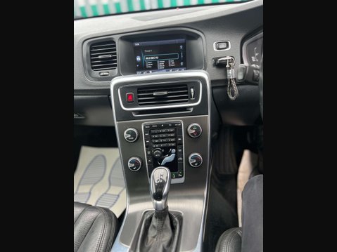 Volvo S60 2.4 S60 SE Luxury Nav D5 Auto 4dr 24