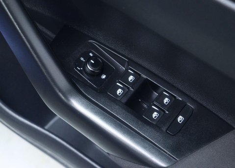 Volkswagen Polo 1.0 Polo Match TSi Semi-Auto 5dr 36