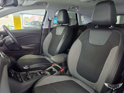 Vauxhall Grandland X 1.5 Turbo D BlueInjection Sport Nav Euro 6 (s/s) 5dr 29