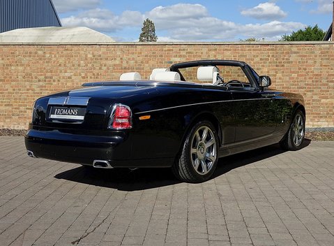 Rolls-Royce Phantom Drophead Series II 26