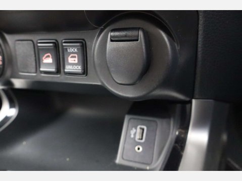 Nissan Navara 2.3 Navara Tekna dCi Auto 4WD 5dr 54