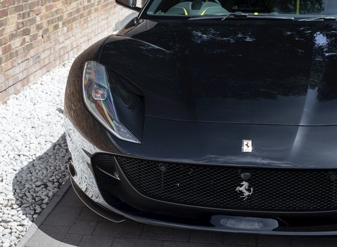 Ferrari 812 Superfast 23