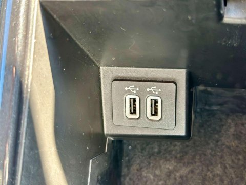 Ford Kuga 2.0 TDCi Titanium Euro 6 (s/s) 5dr 29