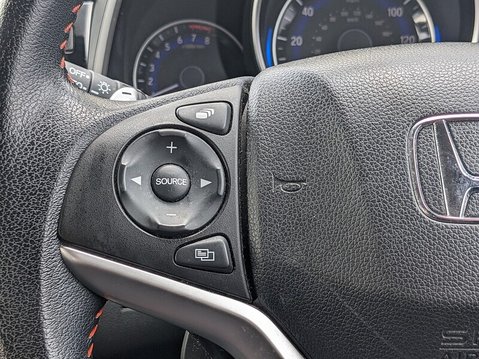 Honda Jazz I-VTEC SPORT NAVI 23