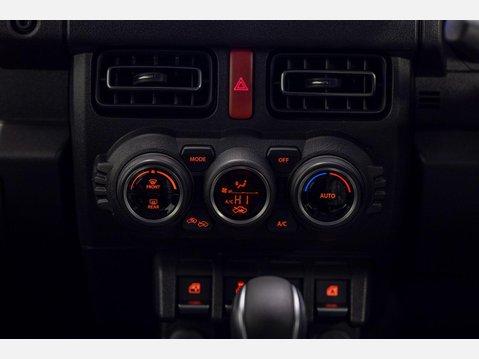 Suzuki Jimny Sierra ALLGrip SUV 1.5 Euro 6 (101 ps) 52