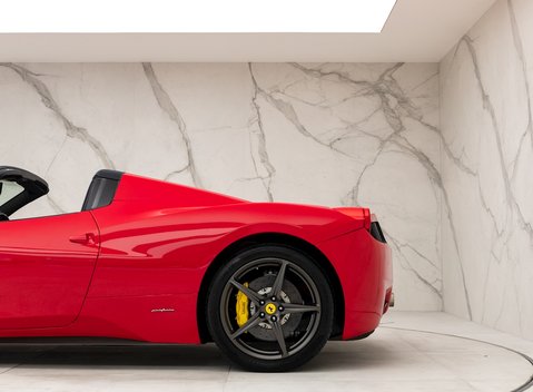 Ferrari 458 Spider 28