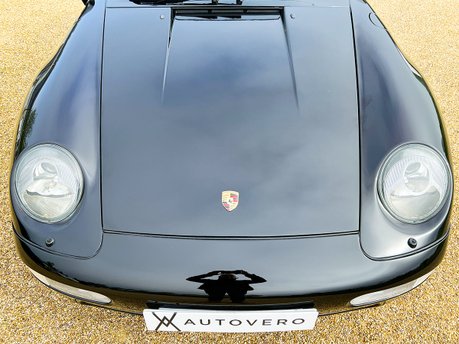 Porsche 911 CARRERA 4 29