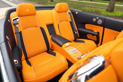 Rolls-Royce Dawn 44