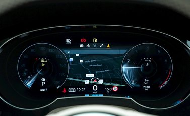 Bentley Bentayga V8 First Edition 17