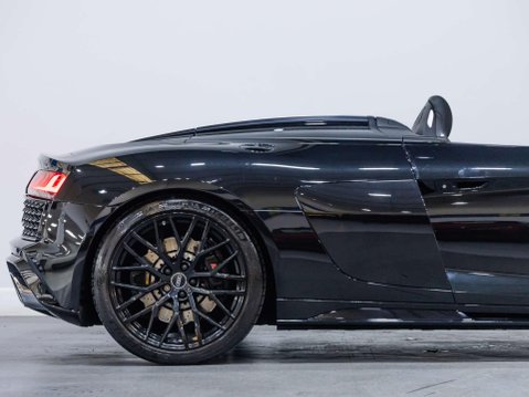 Audi R8 5.2 FSI V10 Spyder 2dr Petrol S Tronic quattro Euro 6 (s/s) (570 ps) 26