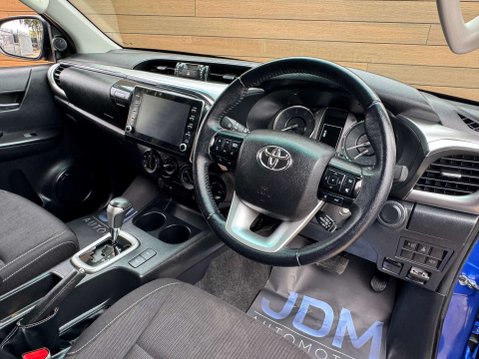 Toyota Hilux 2.4 HI-Luxury Icon D-4D 4WD Double Cab Auto 4WD 5dr 26