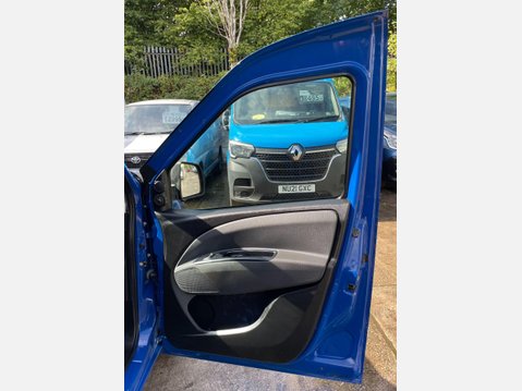 Fiat Doblo 1.6 JTD MultiJet 16v N1 SX Combi Van 4dr Diesel Comfort-Matic L1 (141 g/km, 24