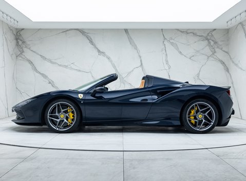 Ferrari F8 SPIDER 2