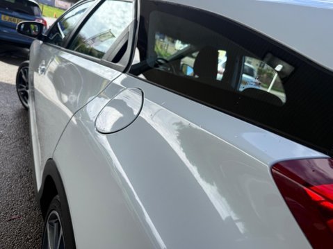Honda Civic 1.8 i-VTEC SE Plus Tourer Euro 5 (s/s) 5dr 17