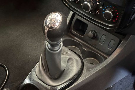 Dacia Duster 1.5 dCi Laureate SUV 5dr Diesel Manual Euro 5 (110 ps) 34