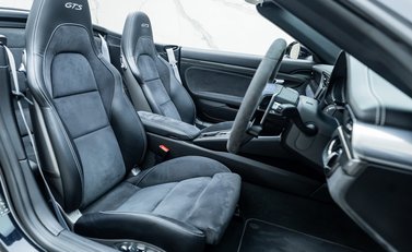 Porsche 911 Carrera GTS CABRIOLET (991.2) 14