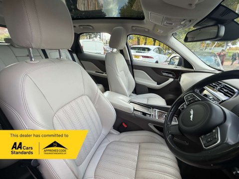 Jaguar F-Pace 2.0 F-PACE Portfolio AWD D Auto 4WD 5dr 43