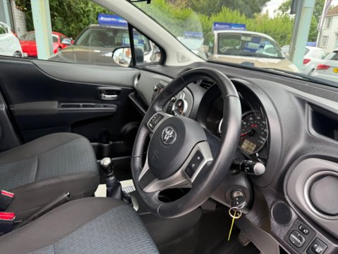 Toyota Yaris 1.33 Dual VVT-i TR Euro 5 5dr 16