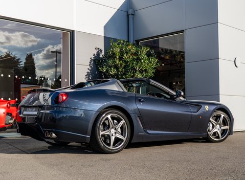 Ferrari 599 SA Aperta 3