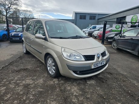 Renault Scenic DYNAMIQUE VVT 5STR