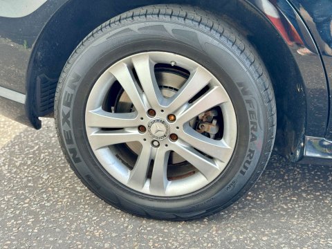 Mercedes-Benz R Class 3.5 R350 SE L MPV 5dr Petrol 7G-Tronic (274 g/km, 272 bhp) 62