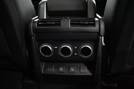 Land Rover Defender 2.0 P400e 15.4kWh X-Dynamic HSE SUV 5dr Petrol Plug-in Hybrid Auto 4WD Euro 32