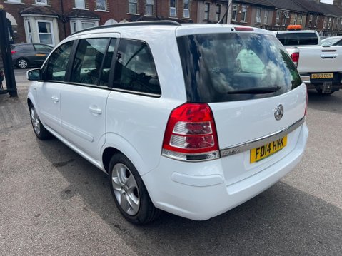 Vauxhall Zafira 1.8 16V Exclusiv Euro 5 5dr 4