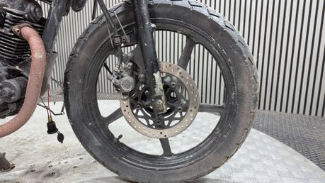 Yamaha YBR 125 2011 GOOD PARTS BIKE PROJECT COMMUTER BIKE 125CC 21