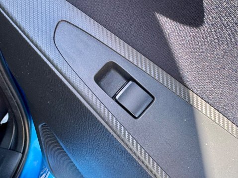 Mazda 2 SPORTS LAUNCH EDITION 44