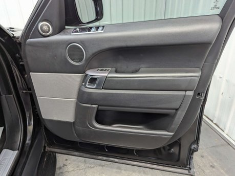 Land Rover Range Rover Sport 3.0 Range Rover Sport HSE SDV6 Auto 4WD 5dr 50