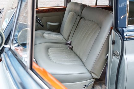 Rolls-Royce Silver Cloud III Restored 26