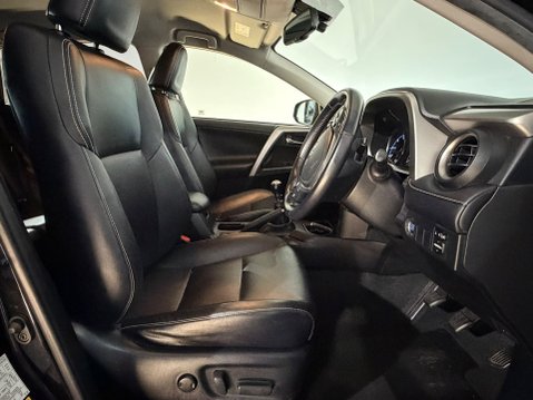 Toyota Rav 4 D-4D EXCEL 16