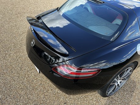 Mercedes-Benz SLS AMG Coupe 25