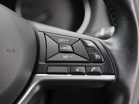 Nissan Qashqai 1.3 DIG-T Visia Euro 6 (s/s) 5dr 12