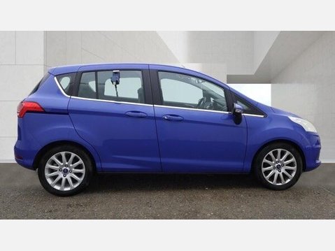 Ford B-Max 1.0T EcoBoost Titanium Euro 5 (s/s) 5dr 3