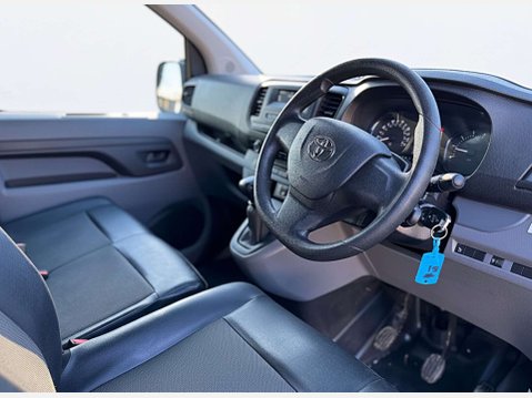Toyota Proace 1.6 Proace Icon 22