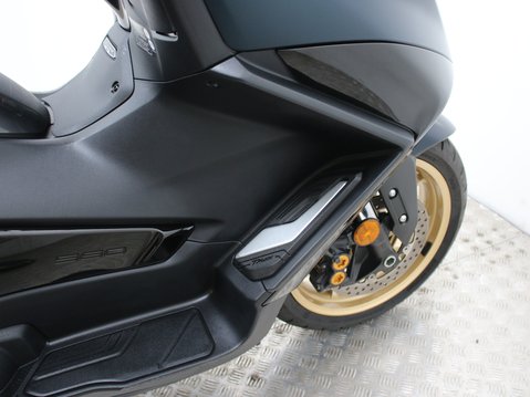 Yamaha Tmax Tech Max TMAX TECH MAX (XP560D) 32