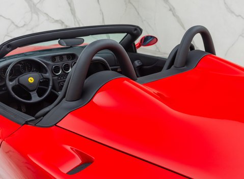 Ferrari 550 BARCHETTA Pininfarina 39