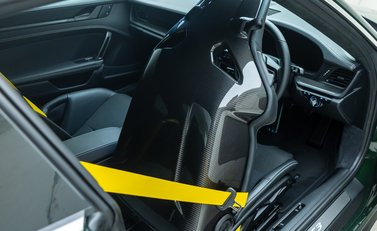 Porsche 911 GT3 TOURING (992.2) 18