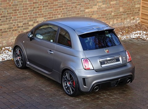 Abarth 695 Biposto 9