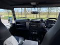 Land Rover Defender 2.2 Defender 90 XS Hard Top TD 4WD 22